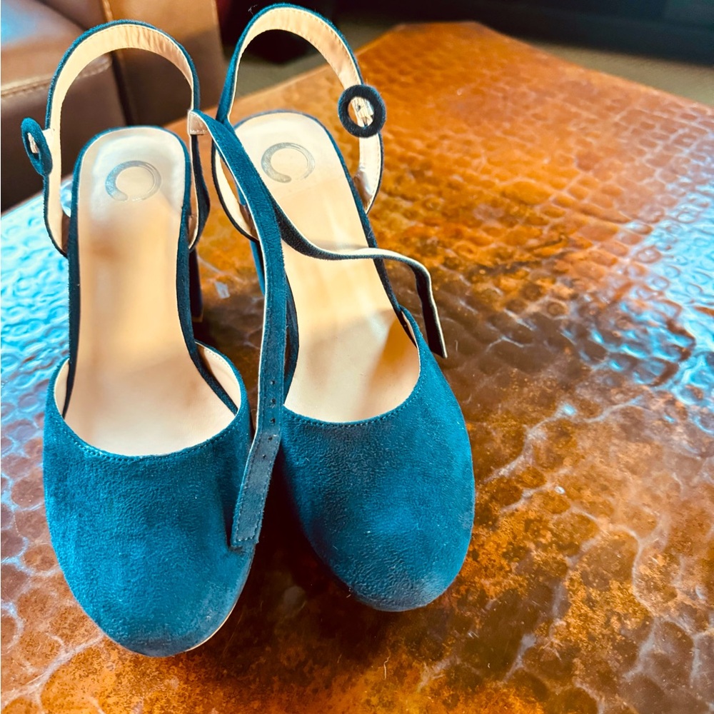 Platform pups blue suede